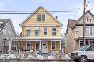 430 W SIMPSON ST, Mechanicsburg, PA 17055