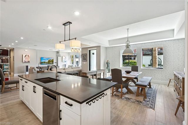 1135 3rd AVE S 119, Naples, FL 34102