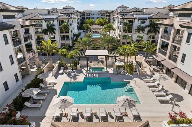 1135 3rd AVE S 119, Naples, FL 34102