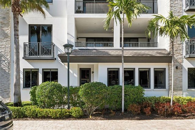 1135 3rd AVE S 119, Naples, FL 34102