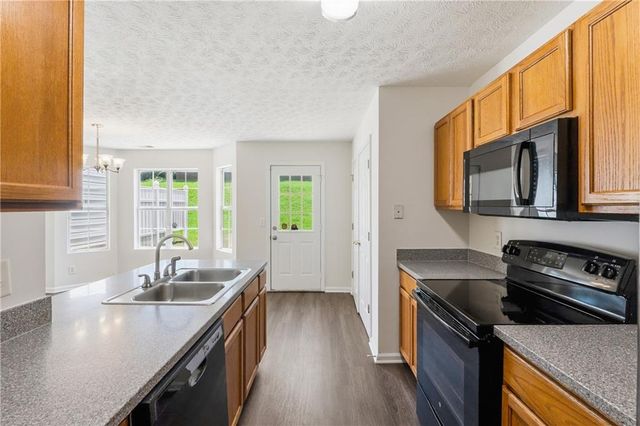 1318 Revelstoke Cove, Riverdale, GA 30296