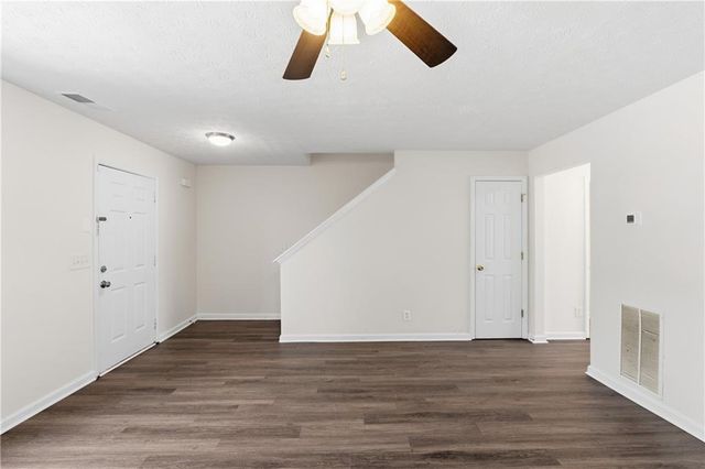 1318 Revelstoke Cove, Riverdale, GA 30296