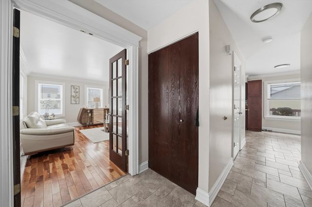 1625 Powder Horn Drive, Algonquin, IL 60102