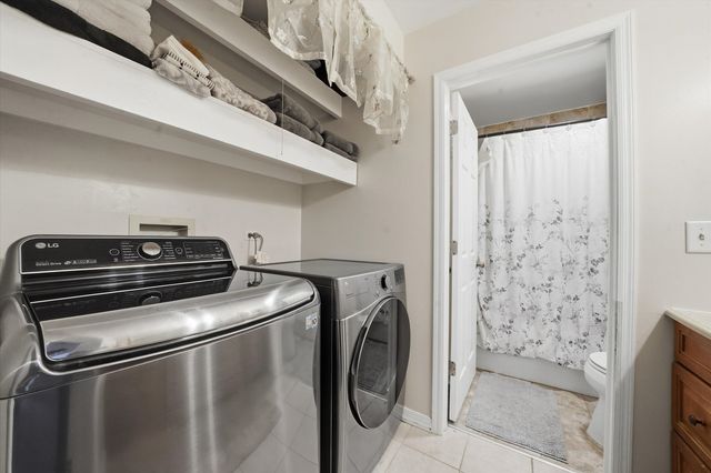 1625 Powder Horn Drive, Algonquin, IL 60102