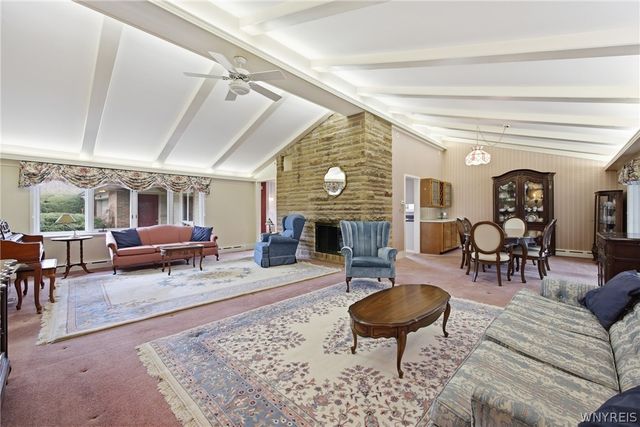 55 Idlewood, Hamburg, NY 14075