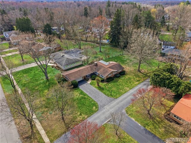 55 Idlewood, Hamburg, NY 14075