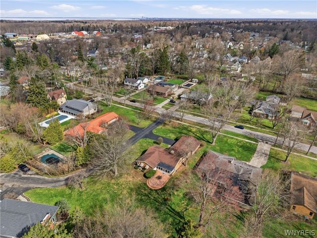 55 Idlewood, Hamburg, NY 14075