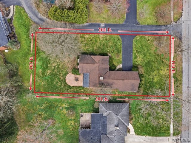 55 Idlewood, Hamburg, NY 14075