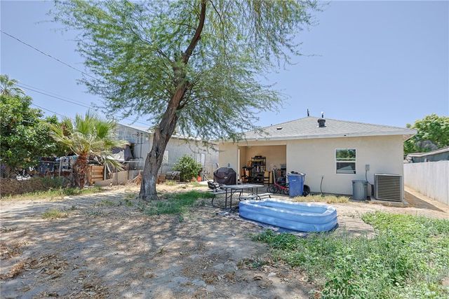 1012 Feliz, Bakersfield, CA 93307