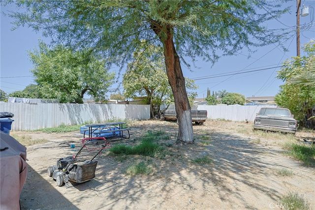 1012 Feliz, Bakersfield, CA 93307