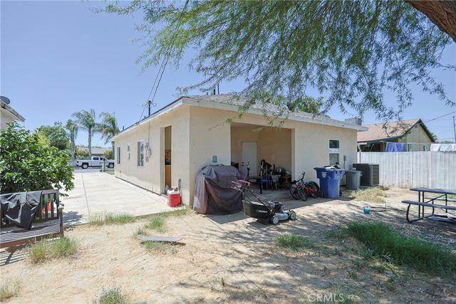 1012 Feliz, Bakersfield, CA 93307