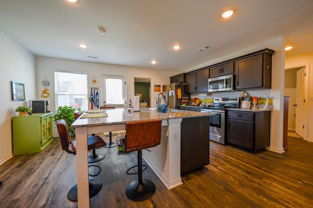 602 Cass Circle, Duenweg, MO 64841