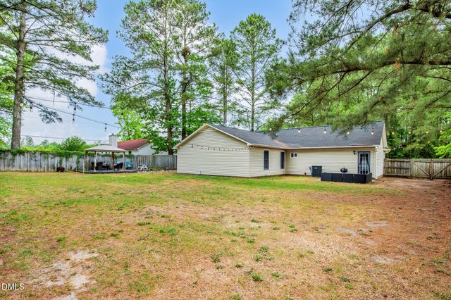 104 Overton Road, Raeford, NC 28376
