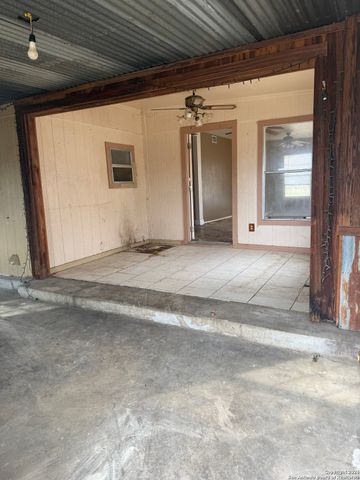 12899 E Us Highway 87, Adkins, TX 78101