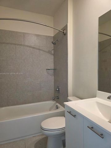 8167 NW 41st St E-409, Doral, FL 33166