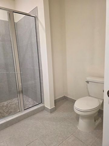 8167 NW 41st St E-409, Doral, FL 33166