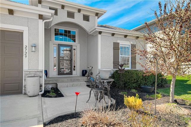 2729 W Elm Street, Olathe, KS 66061