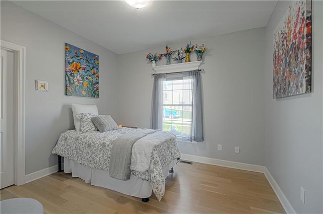 2729 W Elm Street, Olathe, KS 66061