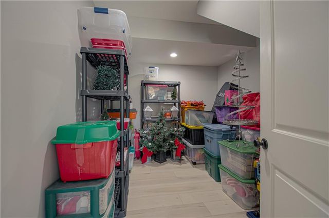 2729 W Elm Street, Olathe, KS 66061