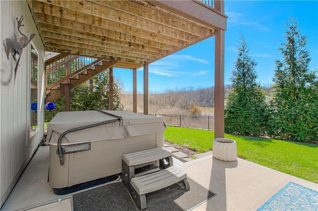 2729 W Elm Street, Olathe, KS 66061