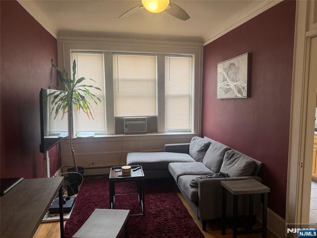 238 Boulevard 7, Hasbrouck Heights, NJ 07604