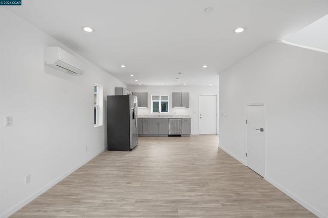 1232 York St, Richmond, CA 94801
