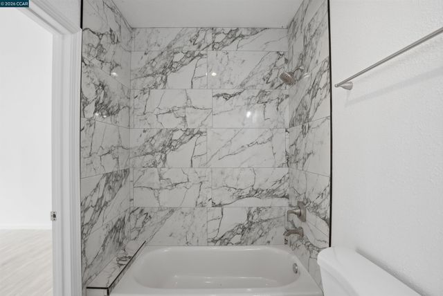 1232 York St, Richmond, CA 94801