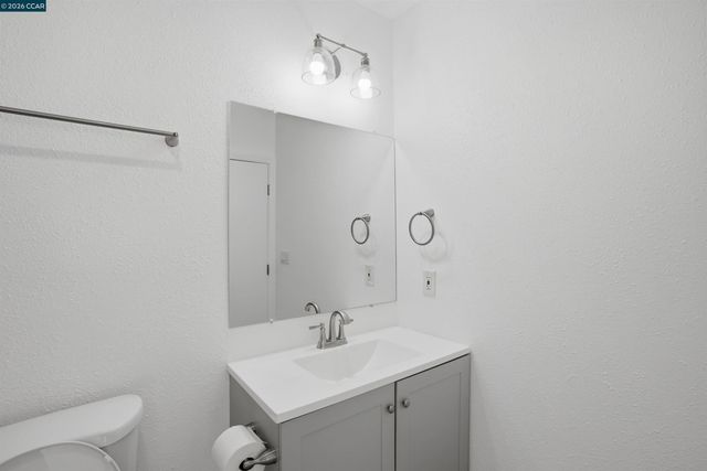 1232 York St, Richmond, CA 94801