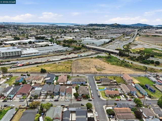 1232 York St, Richmond, CA 94801