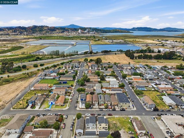 1232 York St, Richmond, CA 94801
