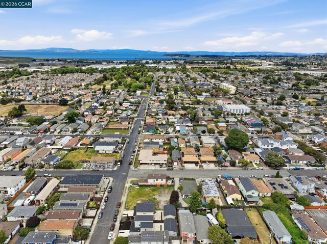 1232 York St, Richmond, CA 94801