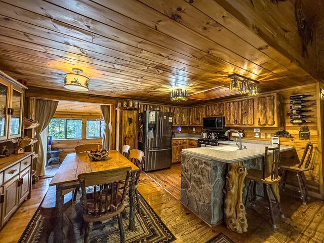 614 Rockridge Road, Murphy, NC 28906