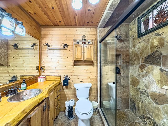 614 Rockridge Road, Murphy, NC 28906