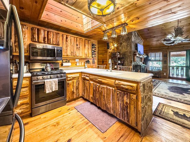 614 Rockridge Road, Murphy, NC 28906