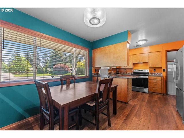 10910 Se PARDEE St, Portland, OR 97266