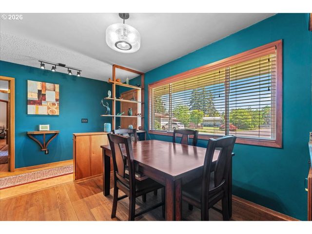 10910 Se PARDEE St, Portland, OR 97266