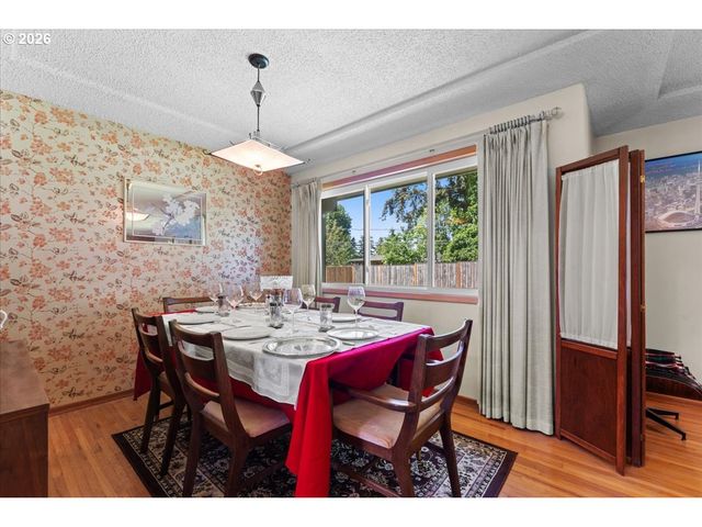 10910 Se PARDEE St, Portland, OR 97266