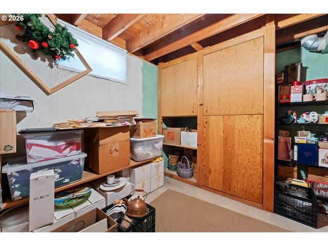 10910 Se PARDEE St, Portland, OR 97266