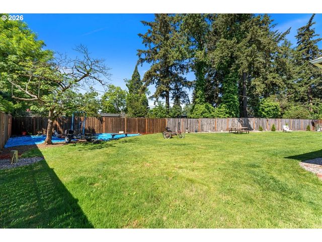 10910 Se PARDEE St, Portland, OR 97266