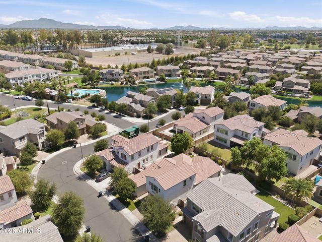 923 W YELLOWSTONE Way, Chandler, AZ 85248