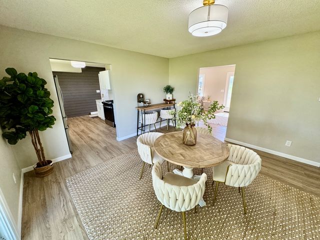 19402 Hahn Drive, Dekalb, IL 60115
