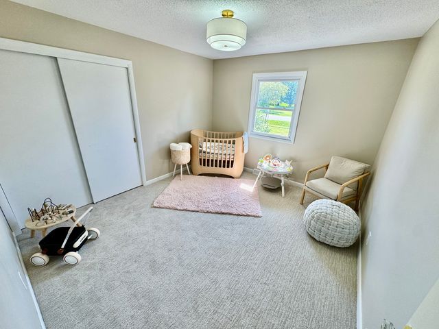 19402 Hahn Drive, Dekalb, IL 60115