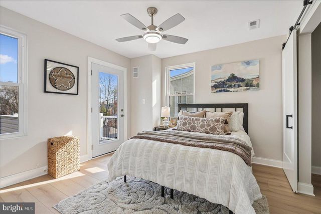 17 LONGFELLOW ST NW, Washington, DC 20011