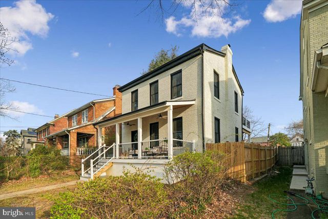 17 LONGFELLOW ST NW, Washington, DC 20011