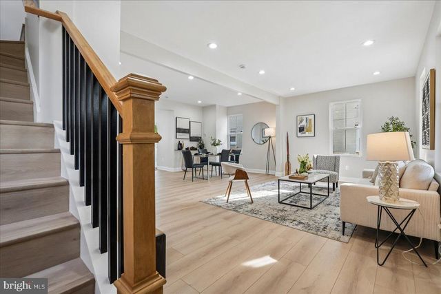 17 LONGFELLOW ST NW, Washington, DC 20011