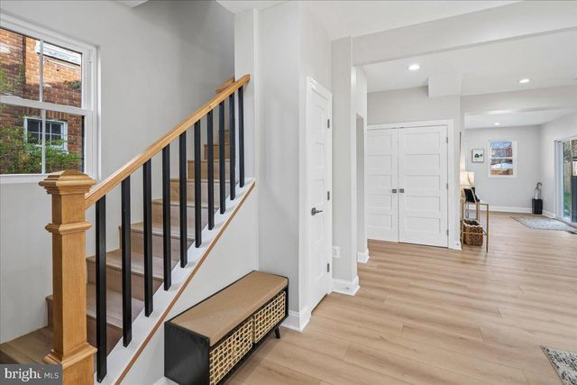 17 LONGFELLOW ST NW, Washington, DC 20011