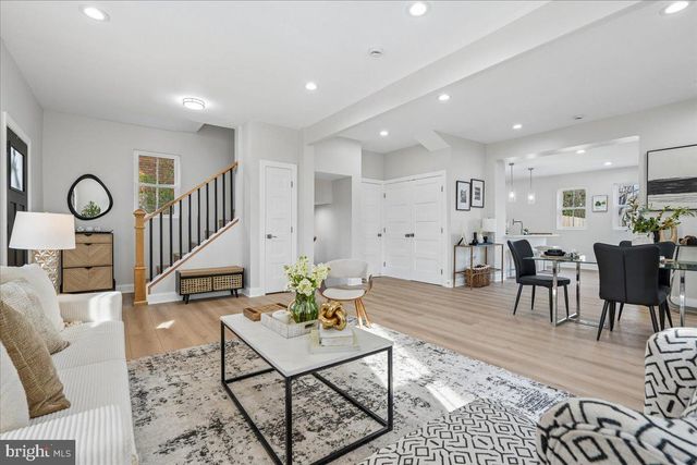 17 LONGFELLOW ST NW, Washington, DC 20011