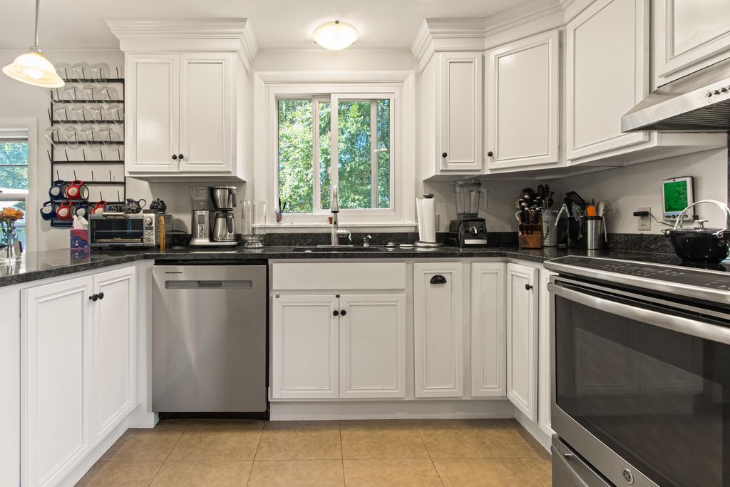 22 Tall Pine Road, Cape Elizabeth, ME 04107 — photo 3