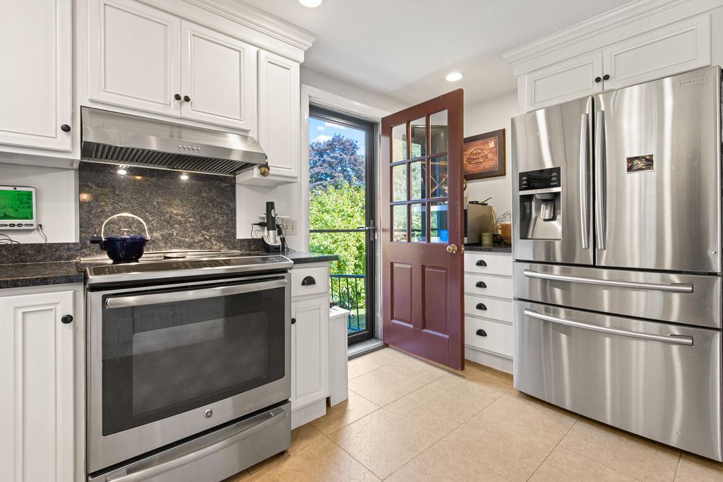 22 Tall Pine Road, Cape Elizabeth, ME 04107 — photo 4