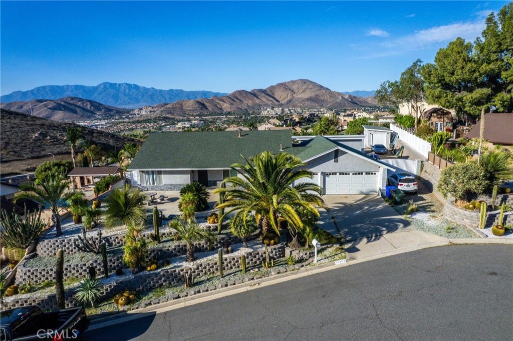 7499 Blackhills, Jurupa Valley, CA 92509 — exterior